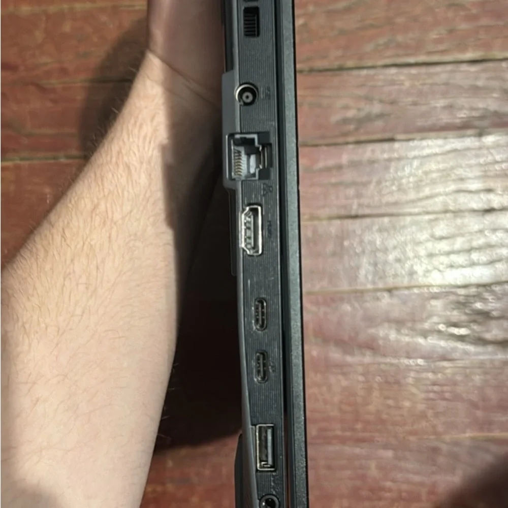 ASUS model tuf